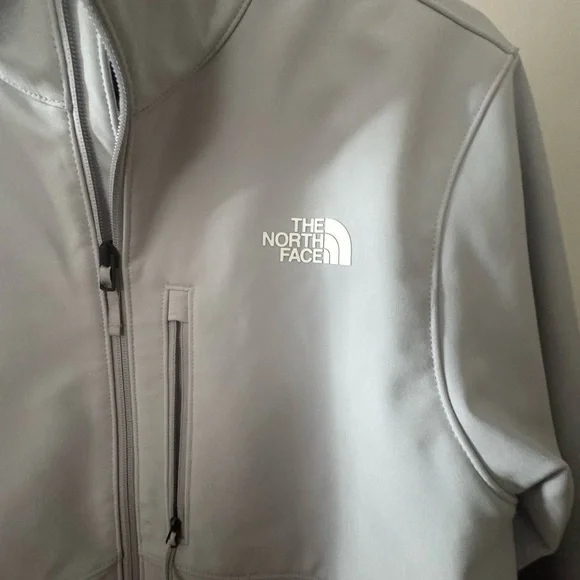The North Face Light Gray Softshell Jacket - Picture 3 of 6